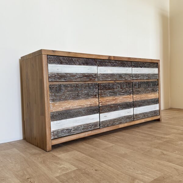 omoda drewniana rustykalna – solidna, dekoracyjne fronty